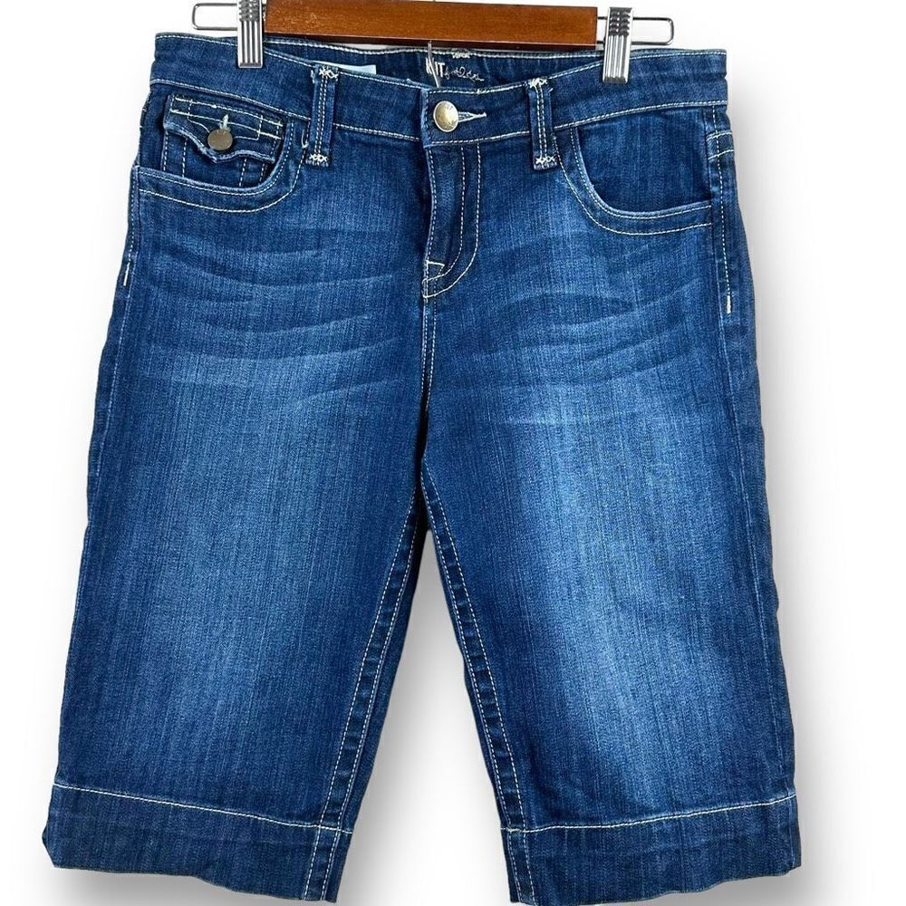 Kut From The Cloth Women's 6 Natalie Long Bermuda Shorts Blue Denim Flap Pockets